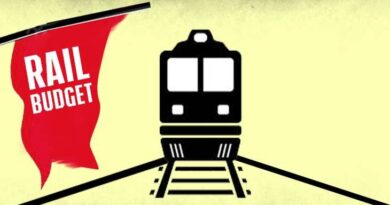 railway budget 2018 रेल बजट पर पूर्व मध्य रेलवे के मुख्य जनसंपर्क अधिकारी राजेश कुमार ने प्रेस वार्ता को संबोधित करते हुए