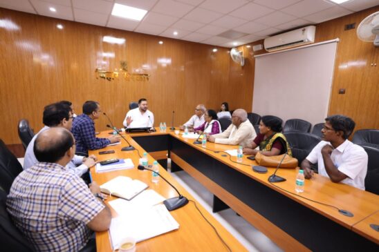 IMG 20230812 WA0007 आशा कार्यकर्ताओं के संगठनों की  उपमुख्यमंत्री सह स्वास्थ्य मंत्री तेजस्वी यादव के साथ बैठक खत्म