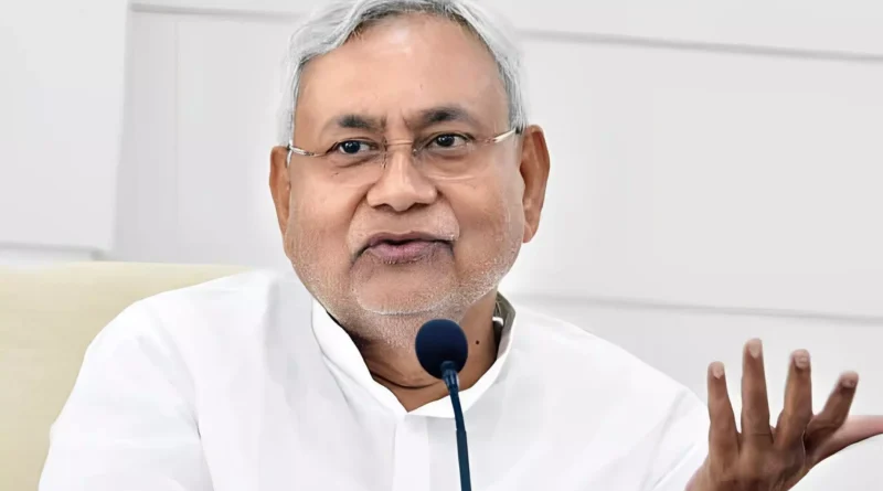 1211914 nitish kumar health news मुख्यमंत्री ने उत्तर प्रदेश के अमेठी में पूर्वाचल एक्सप्रेस-वे पर हुये बस हादसे पर गहरा दुख व्यक्त किया, हादसे में मृत लोगों के परिजनों के प्रति गहरी संवेदना व्यक्त की