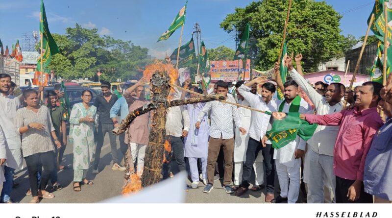 IMG 20240718 WA0007 युवा राजद द्वारा राज्य में बिगड़ती कानून व्यवस्था के खिलाफ मुख्यमंत्री का पुतला दहन: पटना महानगर युवा राजद द्वारा