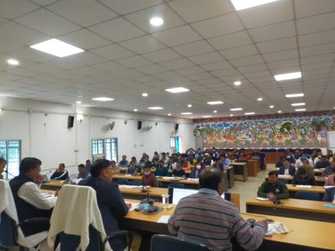 IMG 20220225 WA0141 मुख्यमंत्री सात निश्चय योजना,आवास योजना,नीलाम पत्र वाद, उच्च न्यालय में लंबित मामलों,आने वाले पर्व त्योहारों के अवसर पर विधिव्यवस्था की समीक्षा : D M