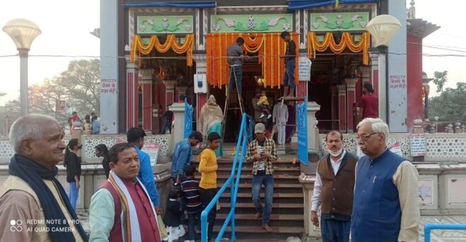 IMG 20211124 WA0168 फूलों व बिजली के रंगबिरंगे झालड़ से सजा मां का दरबार