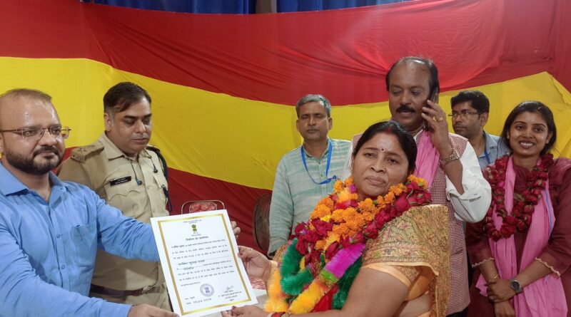 IMG 20220407 WA0146 22 स्थानीय प्राधिकारी निर्वाचन क्षेत्र मधुबनी से अम्बिका गुलाब यादव की हुई विजय