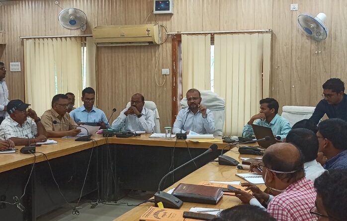 IMG 20220425 WA0087 समीक्षात्मक बैठक में D M ने दिए कई महत्वपूर्ण निर्देश