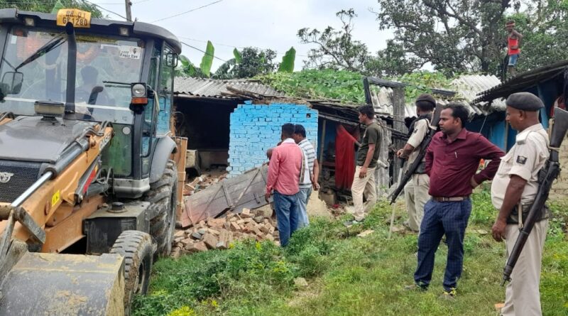 सीओ ने खाली करवाई अतिक्रमित जमीन 1 IMG 20220627 WA0108 सीओ ने खाली करवाई अतिक्रमित जमीन