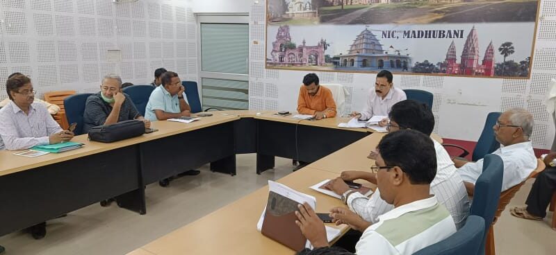 IMG 20220821 WA0068 वर्चुअल माध्यम से बैठक कर जिले में कम हो रही वर्षापात एवम उससे हो रही उत्पन्न स्थितियों का विस्तृत समीक्ष