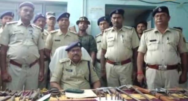 IMG 20220828 WA0112 मिनी गन फैक्ट्री का पुलिस ने किया खुलासा भारी मात्रा में निर्मित और अर्द्ध निर्मित हथियार बरामद