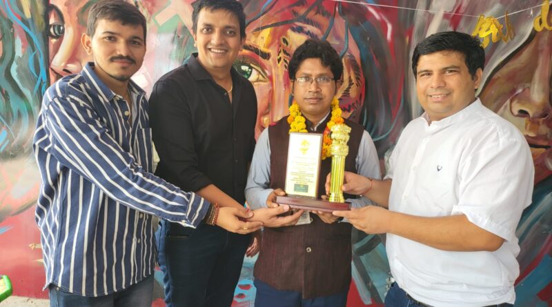 IMG 20220912 WA0169 नोएडा विलेज रेसिडेंट्स एसोसिएशन द्वारा नेपाल भारत वर्ल्ड डेवलपमेंट फोरम के अध्यक्ष मधुरेन्द्र जायसवाल सम्मानित