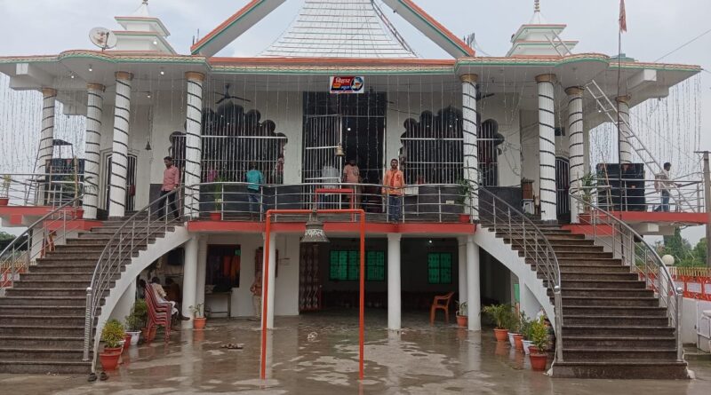 WhatsApp Image 2022 09 26 at 3.11.16 PM 1 बूंदाबांदी के बीच सिधपकला, पिपराही आदि गांवों की कन्या व महिलाओं ने निकाली कलश शोभायात्रा