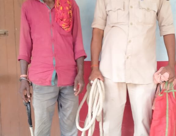 IMG 20221011 WA0074 अवैध तरीके से बालू ढोनेवाला पिपराही का ट्रैक्टर चालक गिरफ्तार