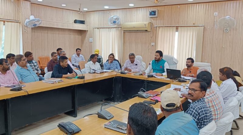 IMG 20230306 WA0006 विभिन्न कार्यालय गतिविधियों की साप्ताहिक समीक्षा बैठक