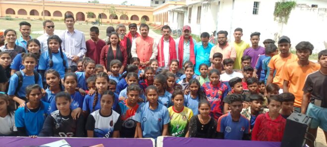 IMG 20230426 WA0014 मां जानकी सेना के द्वारा एथलेटिक्स 100 मीटर ,400 मीटर एवं वॉलीबॉल युवक और युवतियों के बीच प्रतियोगिता आयोजन