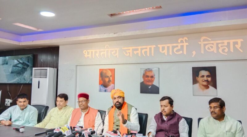 IMG 20230605 WA0031 बिहार की चर्चा पहले विकास के लिए होती थी अब पुल ध्वस्त की हो रही, यह है नीतीश का विकास मॉडल : सम्राट ।। 2 . खगड़िया पुल निर्माण में हुए घोटाले के लिए इस्तीफा देंगे नीतीश कुमार या धृतराष्ट्र की तरह आँख मूंदकर बैठ जाएंगे : संजय जायसवाल