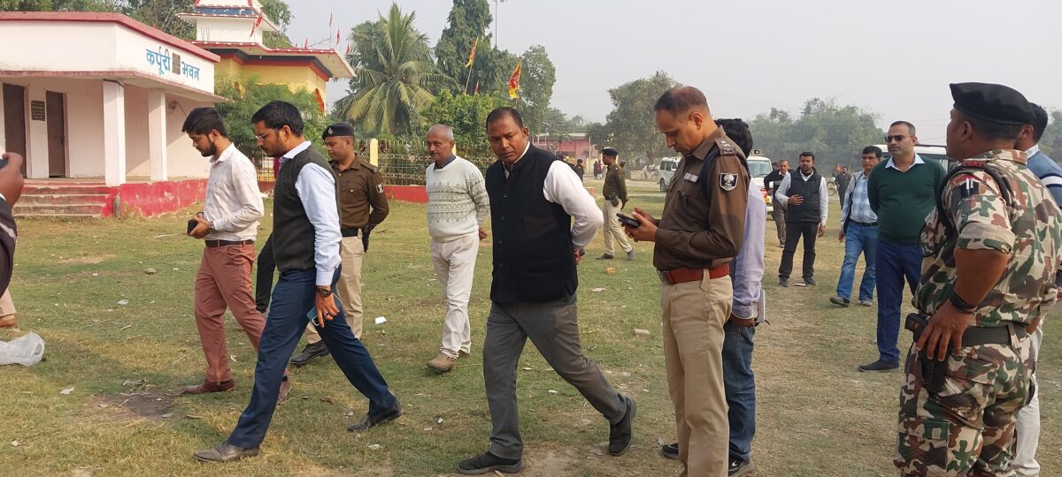 IMG 20241205 WA0004 खुटौना में योजनाओं की जांच और क्षेत्रीय भ्रमण: डीएम और एसपी की सक्रियता