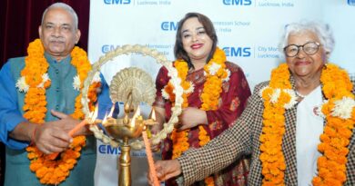 IMG 20241228 WA0006 घर व विद्यालय में बच्चों को नैतिकता का वातावरण उपलब्ध करायें : दिलीप कुमार अग्निहोत्री, राज्य सूचना आयुक्त