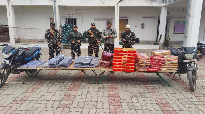 IMG 20250123 WA0015 SSB ने अवैध तरीके से नेपाल ले जाए जा रहे कपड़े को पकड़ा