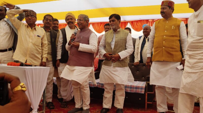 IMG 20250220 WA0014 समाजसेवी अवधेश सिंह समाज के लिए प्रेरणास्रोत : नंदकिशोर यादव
