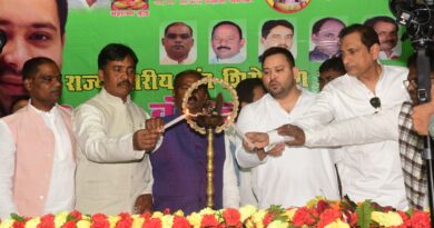 IMG 20250223 WA0013 भाजपा आरक्षण खोर आरक्षण चोर है,16% आरक्षण की हकमारी करके डबल इंजन सरकार ने पच्चास हजार लोगों को नौकरी से वंचित किया है :तेजस्वी प्रसाद यादव