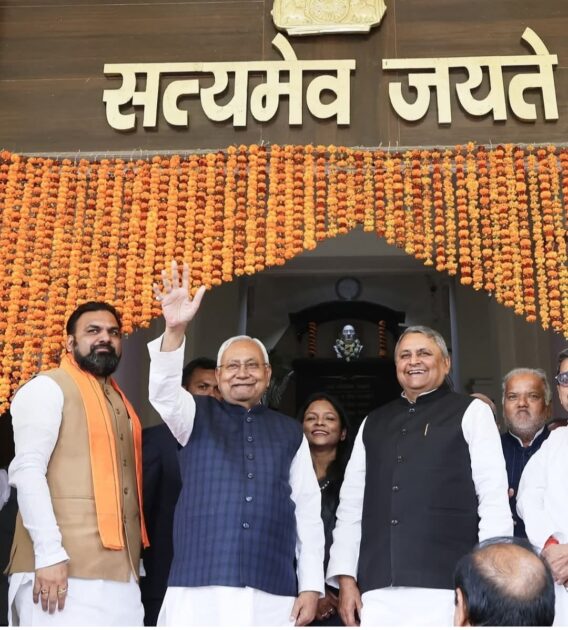 IMG 20250228 WA0009 बजट- सत्र‌ के प्रारंभिक सम्बोधन में स्पीकर नंदकिशोर यादव ने सभी मंत्रीगण, सभी सदस्यों को स्वागत करते हुए ।। सदन के बहुमूल्य सुझावों एवं साकारात्मक विमर्श से बिहार की प्रगति को बल मिलेगा : राज्यपाल।।
