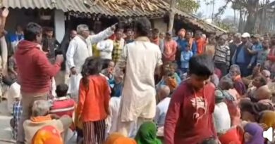 Screenshot 2025 02 19 21 25 42 88 a23b203fd3aafc6dcb84e438dda678b6 परिवहन मंत्री के गांव में अतिपिछड़ा समाज का घर अतिक्रमण में तोड़ा लोग भटक रहे मंत्री ऐसे में सो रहे