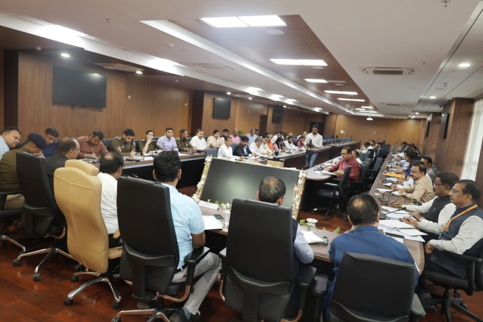 IMG 20250311 WA0012 अपर मुख्य सचिव शिक्षा विभाग की अध्यक्षता में अहम बैठक