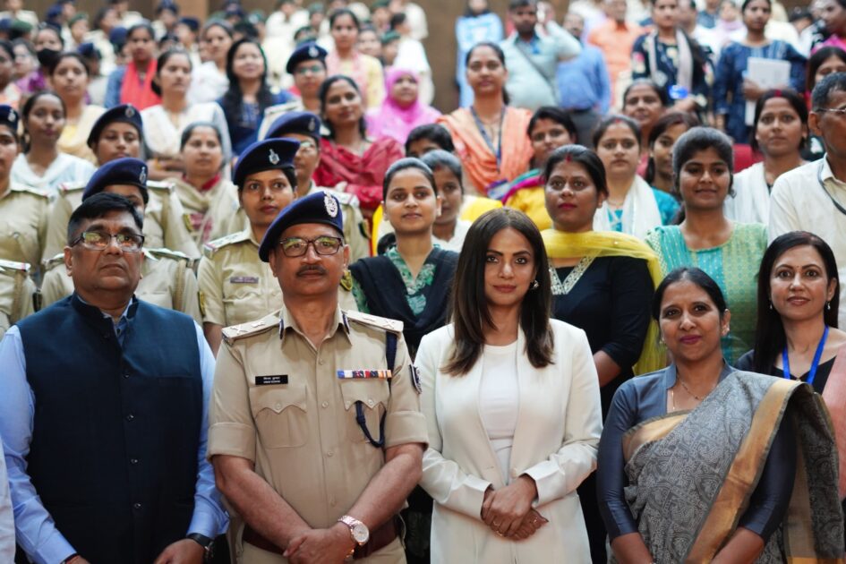 अश्लीलता किसी भी रूप में क्षम्य नहीं है सबको मिलकर आगे आना होगा : डीजीपी ,विनय कुमार 2 IMG 20250318 WA0049 अश्लीलता किसी भी रूप में क्षम्य नहीं है सबको मिलकर आगे आना होगा : डीजीपी ,विनय कुमार