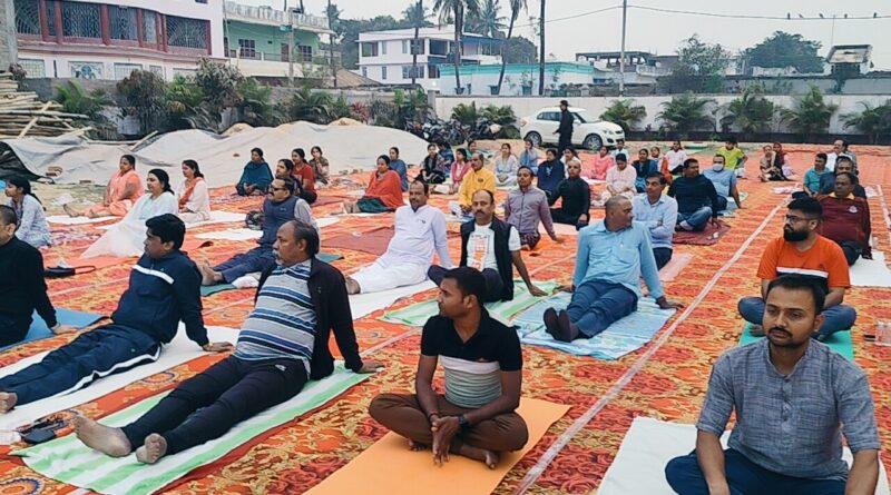 IMG 20250321 WA0020 रोटरी क्लब ऑफ मधुबनी मिलेनियम की ओर से तीन दिवसीय योग शिविर