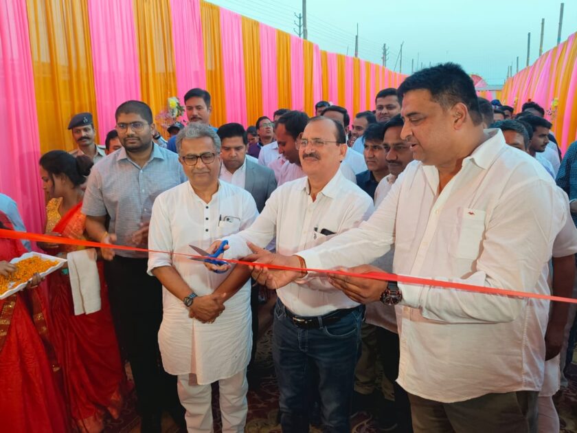 IMG 20250326 WA0004 उद्योग मंत्री नीतीश मिश्रा ने चारों प्रोजेक्ट का किया उद्घाटन