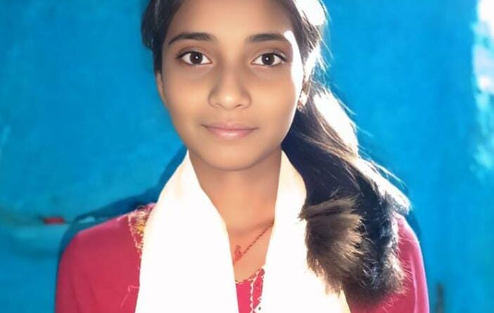 वंदना कुमारी ने 409 अंक लाकर अपने माता-पिता और गुरुजनों को सफलता की श्रेय दी 1 IMG 20250402 WA0000 वंदना कुमारी ने 409 अंक लाकर अपने माता-पिता और गुरुजनों को सफलता की श्रेय दी