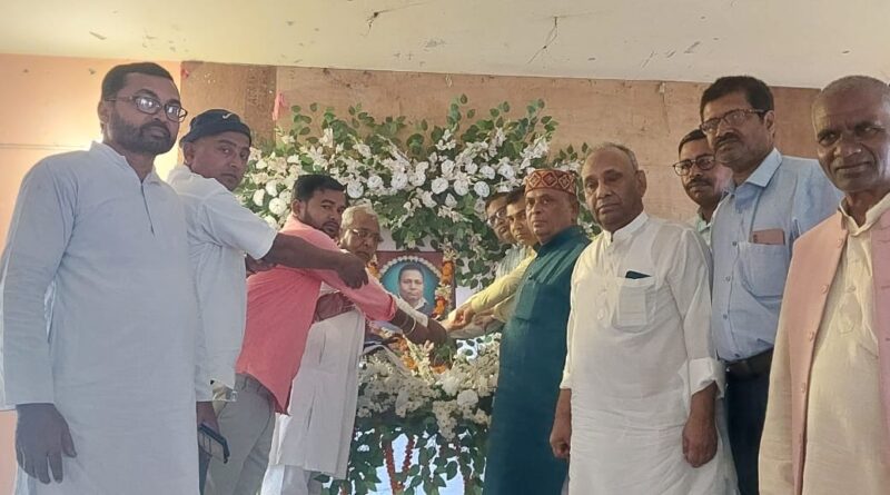 IMG 20250407 WA0003 सामाजिक कार्यकर्ता स्व.बुद्धेश्वर साहू को दी गई श्रद्धांजलि