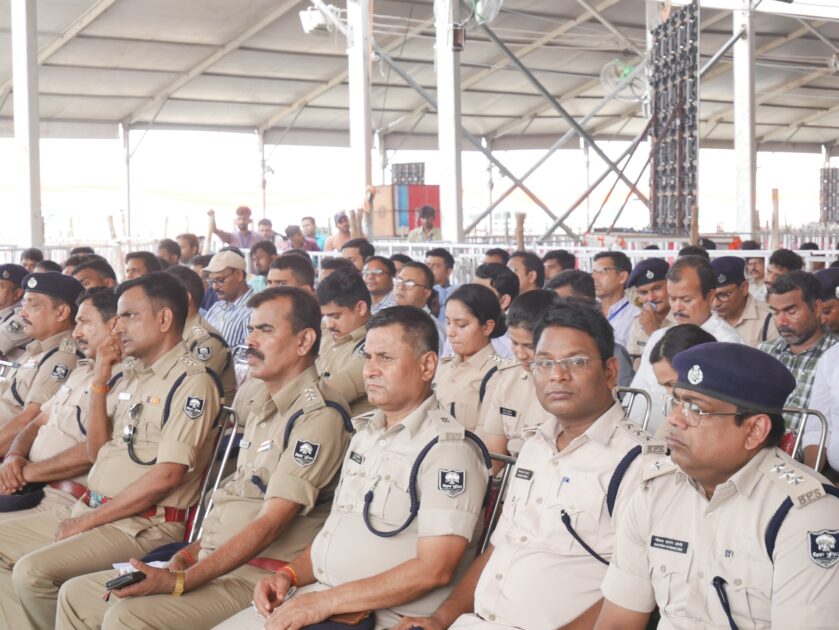 राष्ट्रीय पंचायती राज दिवस के अवसर पर 24अप्रैल 2025 को माननीय प्रधानमंत्री भारत सरकार के मधुबनी जिला अंतर्गत झंझारपुर प्रखंड के लोहना उत्तर पंचायत में परिभ्रमण कार्यक्रम के अवसर पर विधि व्यवस्था 2 IMG 20250422 WA0027 राष्ट्रीय पंचायती राज दिवस के अवसर पर 24अप्रैल 2025 को माननीय प्रधानमंत्री भारत सरकार के मधुबनी जिला अंतर्गत झंझारपुर प्रखंड के लोहना उत्तर पंचायत में परिभ्रमण कार्यक्रम के अवसर पर विधि व्यवस्था