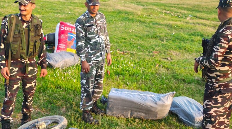 IMG 20250430 WA0007 SSB ने सीमा पर 900 ग्राम गांजा सहित एक नेपाली तस्कर गिरफ्तार