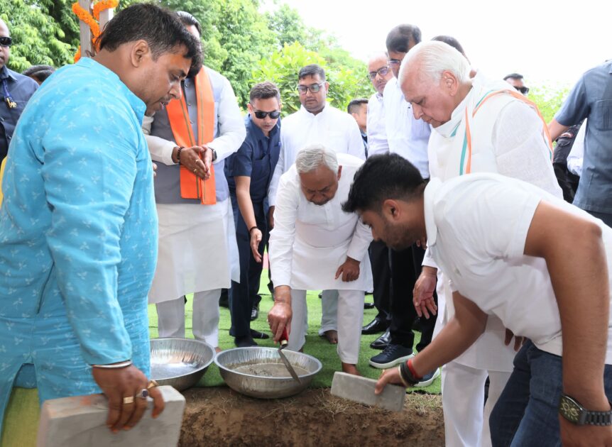 IMG 20250618 WA0007 राजभवन परिसर में राजेन्द्र भवन, राज्यपाल सचिवालय एवं राजभवन अतिथिगृह के निर्माण कार्य के शिलान्यास कार्यक्रम में शामिल मुख्यमंत्री