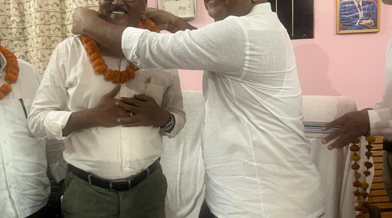 IMG 20250802 WA0018 प्रो. बी.डी. यादव राम लखन सिंह यादव कॉलेज में चौथी बार निर्विरोध शिक्षक प्रतिनिधि चुने गए