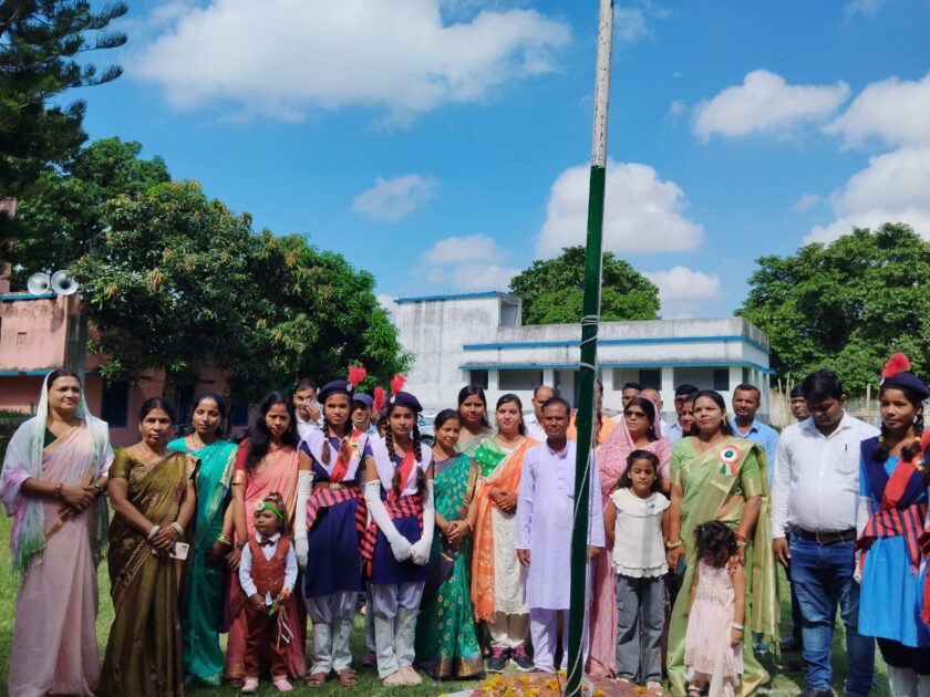 IMG 20250816 WA0007 15 अगस्त लदनिया में धूमधाम से मनाया 79 वें स्वतंत्रता दिवस