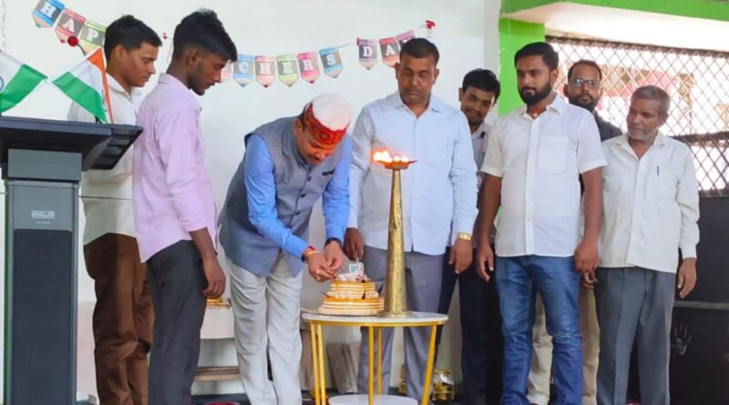 IMG 20250905 WA0032 देश व समाज के नव निर्माण में शिक्षकों की अहम भूमिका