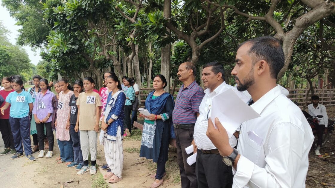 चारों जिलों से आए हुए एनएसएस स्वयंसेवकों में से 10 छात्र एवं 10 छात्राओं का हुआ चयन, 13 सितंबर को लेंगे पटना में राज्य स्तरीय प्रतियोगिता में भाग 2 IMG 20250910 WA0023 चारों जिलों से आए हुए एनएसएस स्वयंसेवकों में से 10 छात्र एवं 10 छात्राओं का हुआ चयन, 13 सितंबर को लेंगे पटना में राज्य स्तरीय प्रतियोगिता में भाग