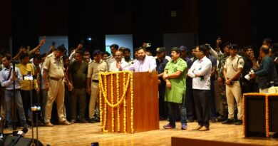 IMG 20250915 WA0007 हमारी सरकार 102 एम्बुलेंस कर्मियों का मानदेय बढ़ाने के साथ डॉक्टर्स, टेक्नीशियन और फिजियोथैरेपिस्ट को हर तरह की सुविधा उपलब्ध कराएगी ,जिससे मरीजों का बेहतर इलाज हो : तेजस्वी प्रसाद यादव