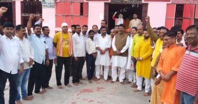 प्रधानमंत्री नरेंद्र मोदी के 75 वें जन्म दिवस के अवसर पर हनुमान चालीसा पाठ, सीताराम धुन, दीप प्रज्वलन, आरती एवं प्रसाद (लड्डू ) वितरण