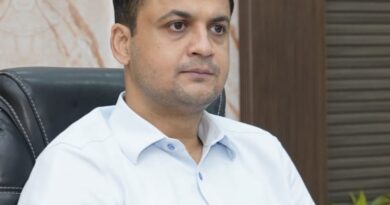 IMG 20250904 205331 समय पर कार्यालय नही आने वाले पदाधिकारियों/कर्मचारी पर जिलाधिकारी सख्त, 83 के विरुद्ध कार्रवाई का प्रस्ताव भेजा