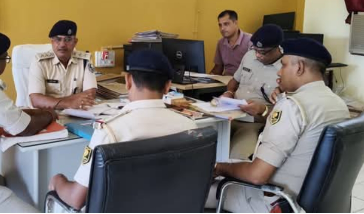 Screenshot 2025 09 04 19 58 21 54 a23b203fd3aafc6dcb84e438dda678b6 पर्व त्योहार विधि व्यवस्था को  विशेष चौकसी बरते सभी पुलिस पदाधिकारी : डीएसपी राघव दयाल