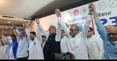 तेजस्वी यादव बने महागठबंधन के CM फेस: मुकेश सहनी और कांग्रेस कोटे से होंगे डिप्टी CM कैंडिडेट, अशोक गहलोत बोले. NDA बताए उनका नेता कौन