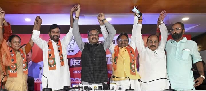 सीबीआई अदालत द्वारा दोषी ठहराए गए पूर्व राजद नेता भाजपा में शामिल  1 Screenshot 2025 10 24 13 29 23 58 a23b203fd3aafc6dcb84e438dda678b6 सीबीआई अदालत द्वारा दोषी ठहराए गए पूर्व राजद नेता भाजपा में शामिल