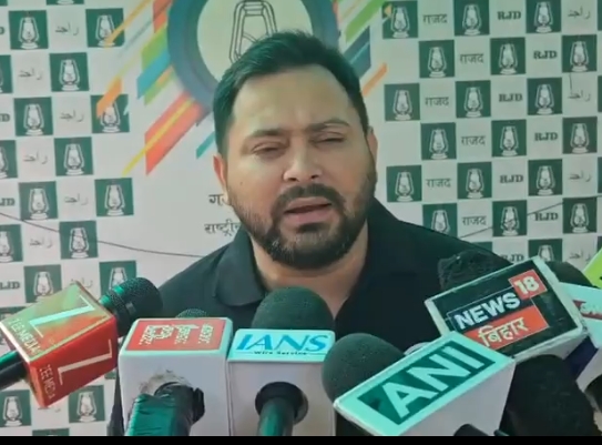 मोदी और अमित शाह , बुलेट ट्रेन, की फैक्ट्री, गुजरात में लगाएंगे, मोदी के नाम पर सबसे बड़ा स्टेडियम बनवायेंगे, करायेंगे : तेजस्वी यादव 1 Screenshot 2025 10 25 17 20 18 04 6012fa4d4ddec268fc5c7112cbb265e7 मोदी और अमित शाह , बुलेट ट्रेन, की फैक्ट्री, गुजरात में लगाएंगे, मोदी के नाम पर सबसे बड़ा स्टेडियम बनवायेंगे, करायेंगे : तेजस्वी यादव