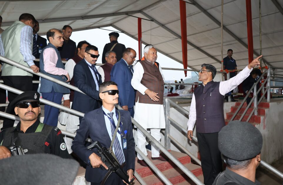 IMG 20251118 WA0018 मुख्यमंत्री ने नई सरकार के शपथ ग्रहण समारोह की तैयारियों का किया निरीक्षण, अधिकारियों को दिये आवश्यक दिशा-निर्देश