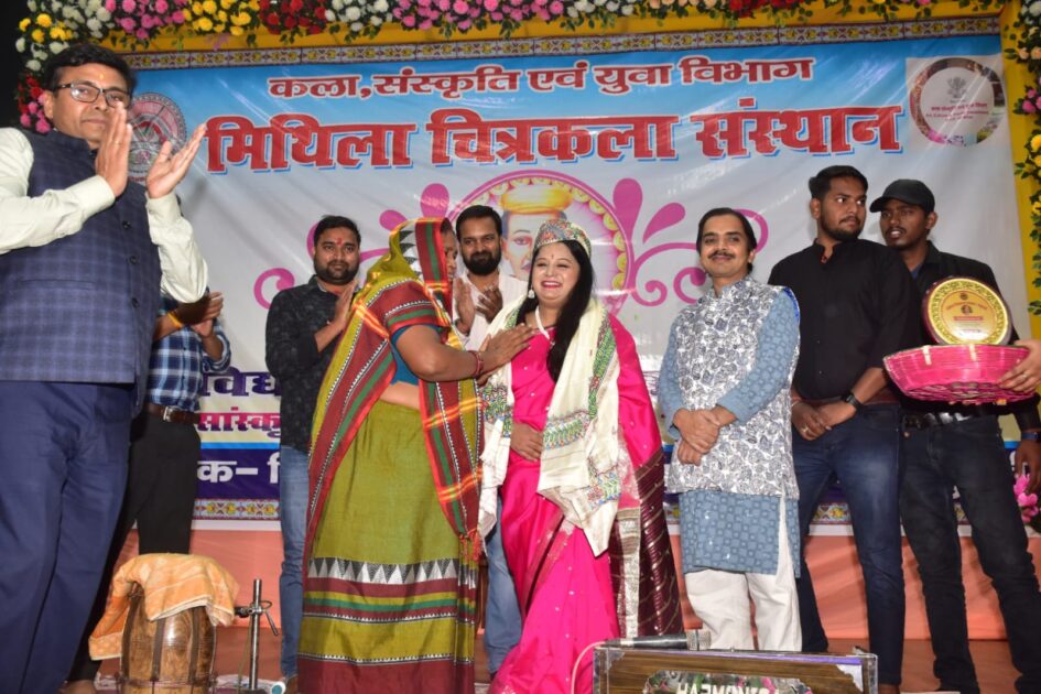 IMG 20251120 WA0016 उत्साह, कला और संस्कृति के संग सम्पन्न हुआ दो दिवसीय विद्यापति कला उत्सव-2025