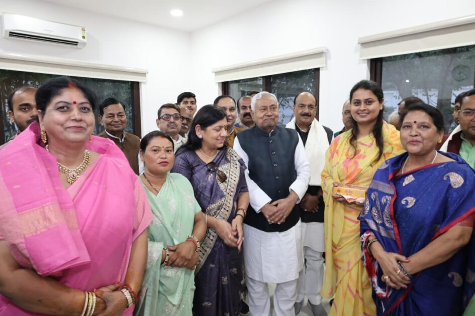 IMG 20251121 WA0011 नई सरकार के गठन के बाद मुख्यमंत्री ने जदयू के जनप्रतिनिधियों, नेताओं एवं कार्यकर्ताओं से की मुलाकात