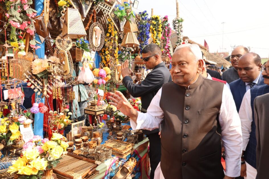 IMG 20251130 WA0010 मुख्यमंत्री ने विश्व प्रसिद्ध हरिहर क्षेत्र सोनपुर मेला-2025 किया निरीक्षण, अधिकारियों को दिये आवश्यक दिशा-निर्देश