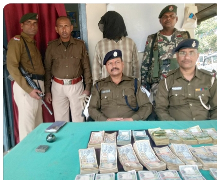 लगभग14 लाख नेपाली करेंसी के साथ धंधेबाज गिरफ्तार 1 Screenshot 2025 11 26 20 22 33 59 6012fa4d4ddec268fc5c7112cbb265e7 लगभग14 लाख नेपाली करेंसी के साथ धंधेबाज गिरफ्तार