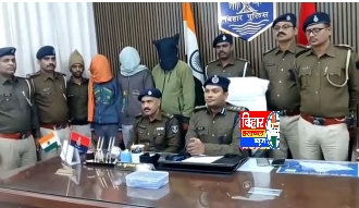 पुलिसकर्मी को बंधक, दो पुलिस पदाधिकारी भी जेल भेजे गए